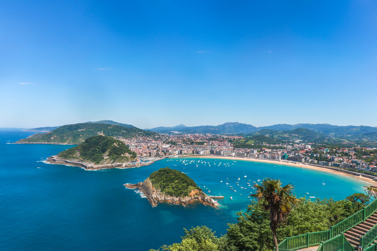 la-concha-beach-san-sebastian