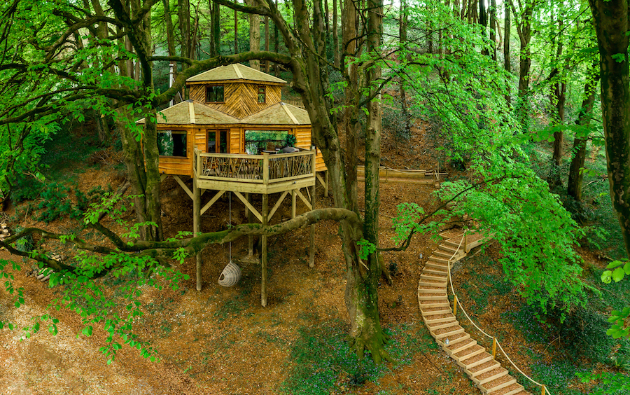 ravendere-treehouse-exterior