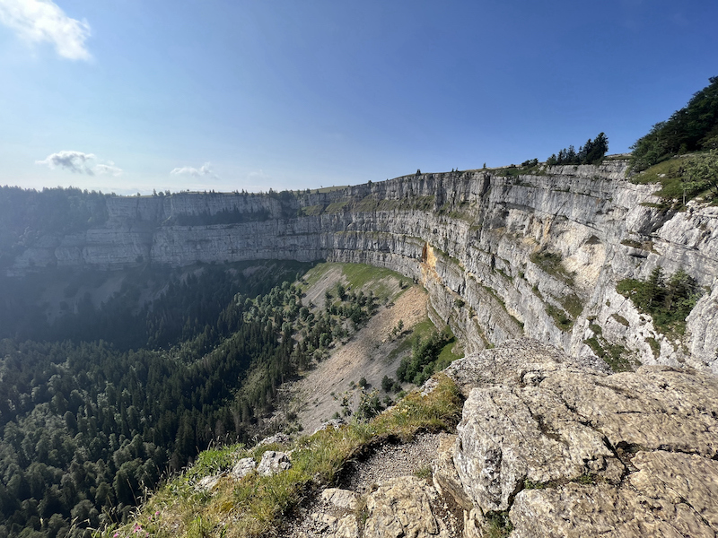 switzerland-walking-holidays-jura-mountains