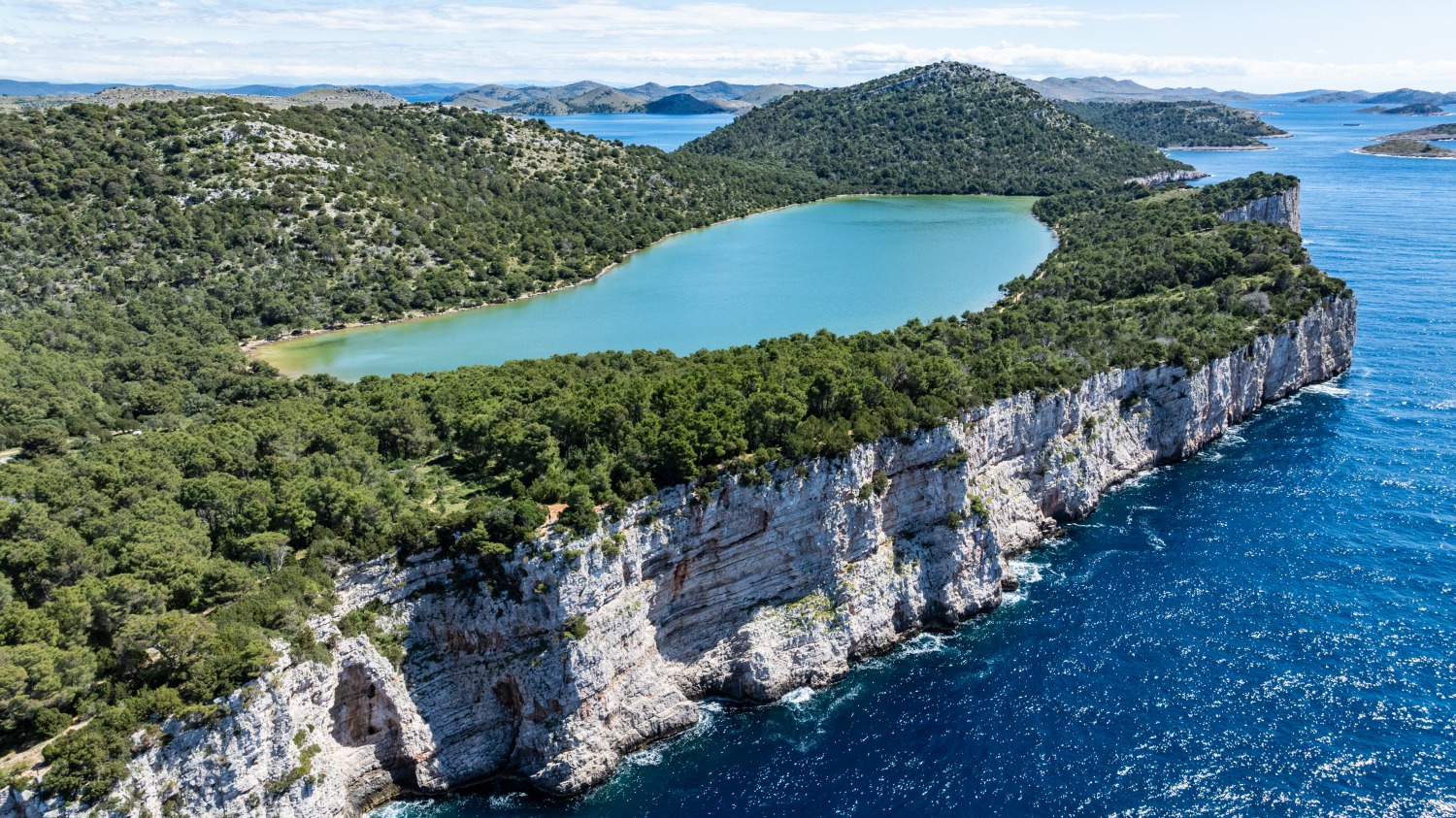 dugi-otok-cliffs-zadar-croatia