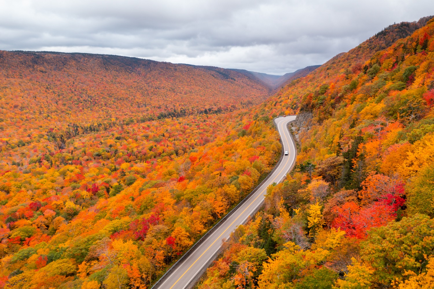 cabot-trail-nova-scotia-canada