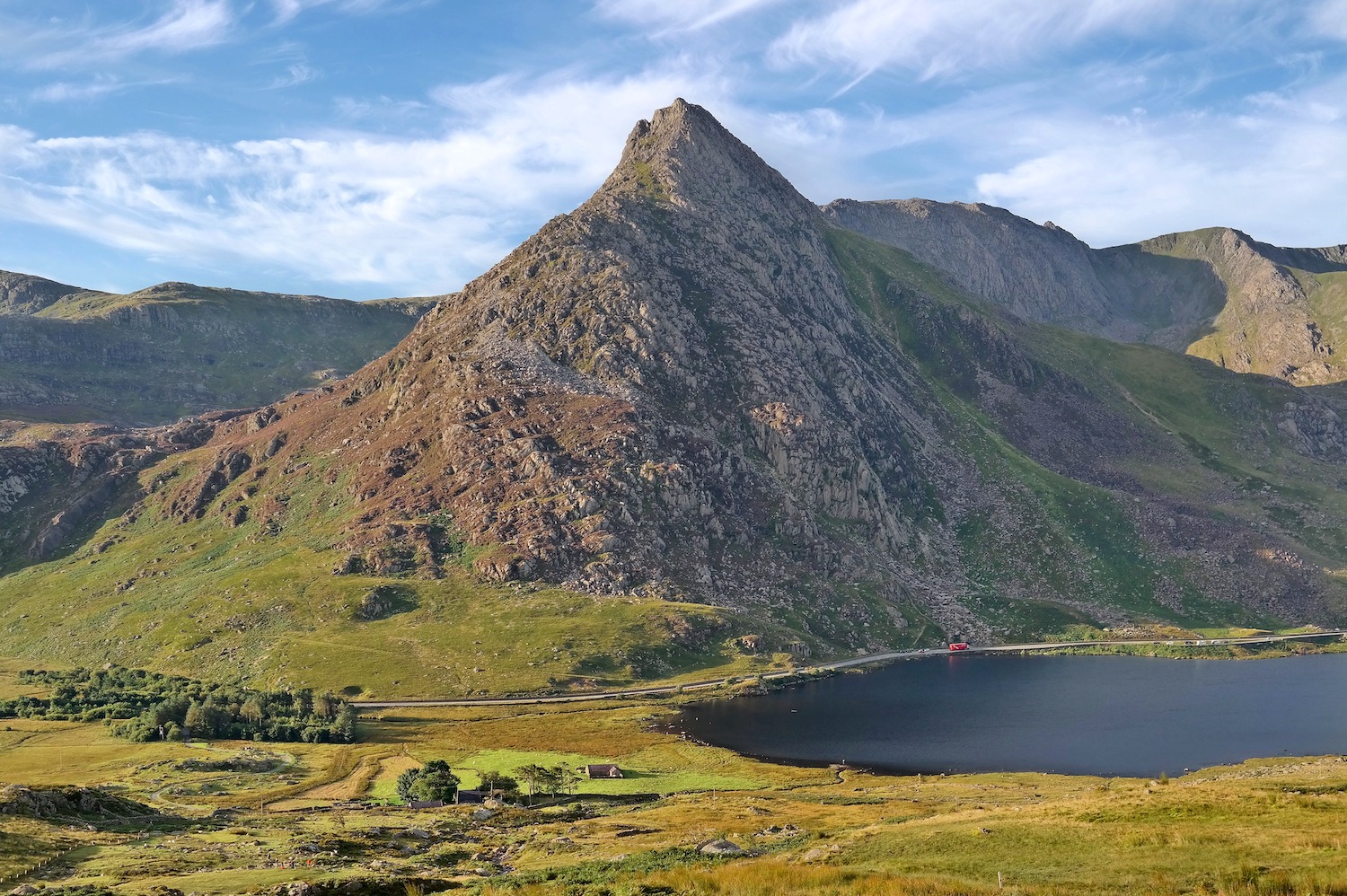 North ridge across Llyn Ogwen, Tryfan