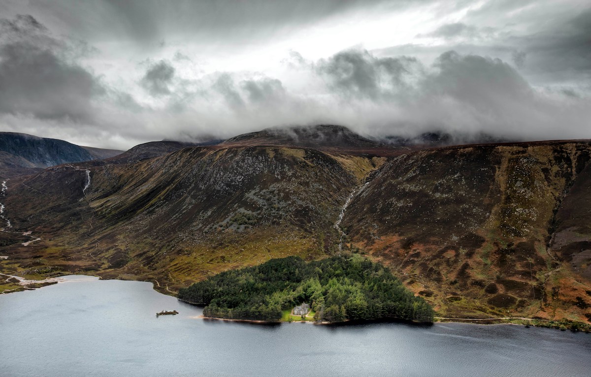 Scotland-walking-holiday-cairngorm-national-park