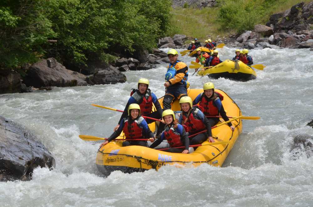 River Rafting Lütschine.JPG